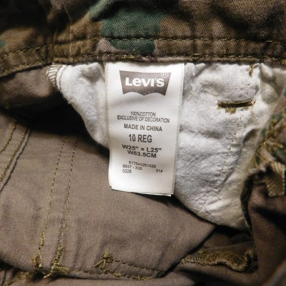 Levi's Slim Fit Camo Cargo Pants Band New - Picture 6 of 6